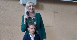 Karol na scenie podczas wręczenia nagród konkursu 3D Edu Art